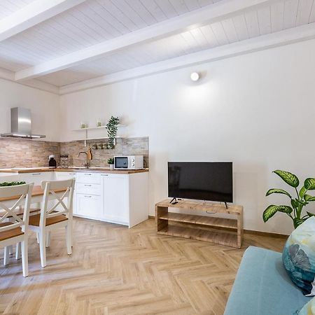 カポテッラCasa Titinaアパートメント エクステリア 写真