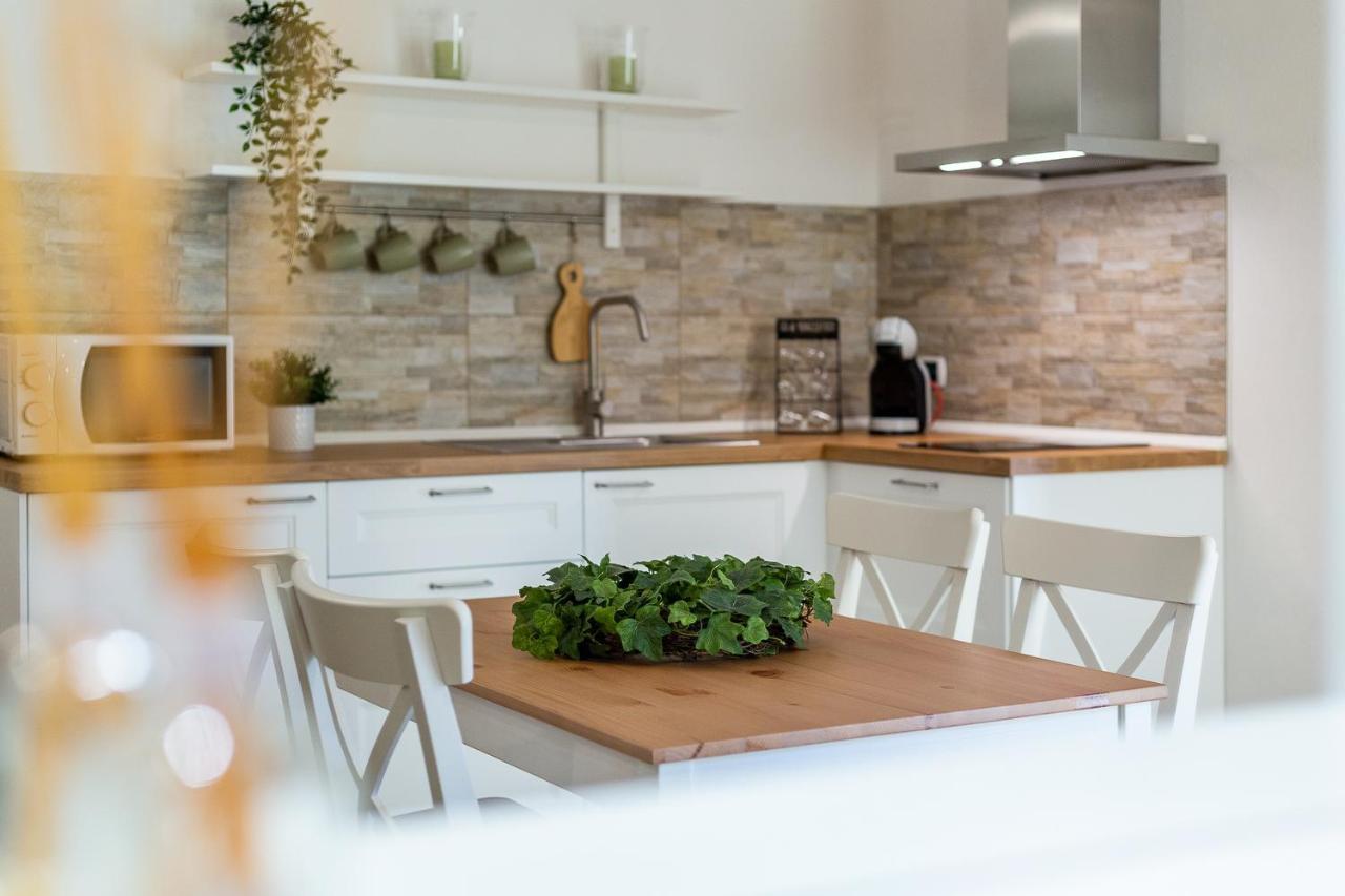カポテッラCasa Titinaアパートメント エクステリア 写真