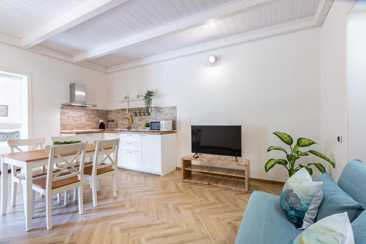 カポテッラCasa Titinaアパートメント エクステリア 写真
