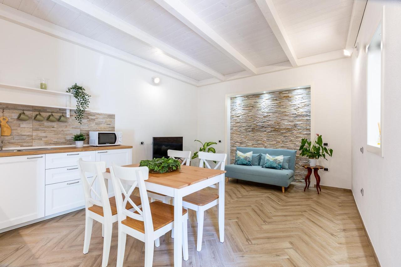 カポテッラCasa Titinaアパートメント エクステリア 写真